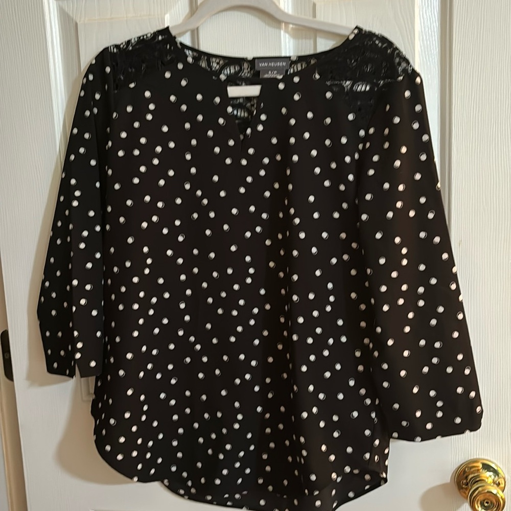 Van Heusen 3/4 sleeves black shirt